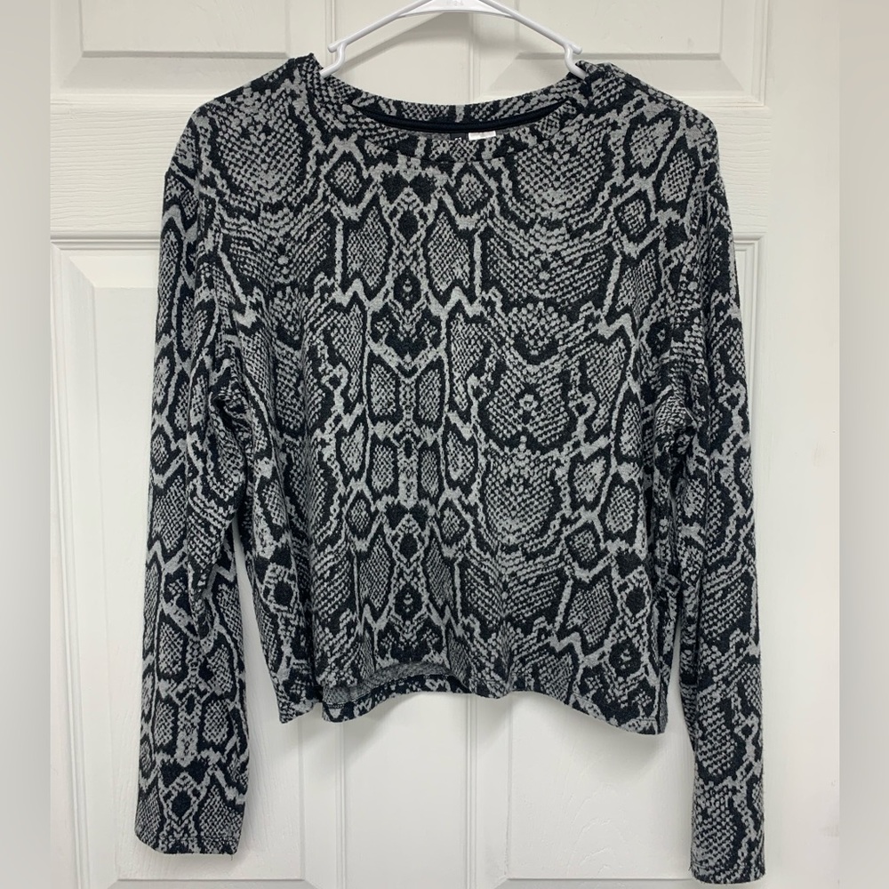 Divided by H&M snake print cropped top sz M - Picture 1 of 5